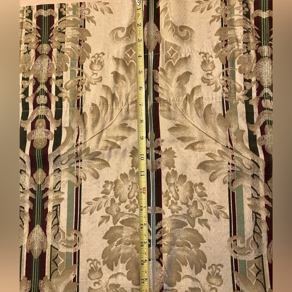Set of Five Valances - Picture 3 of 3